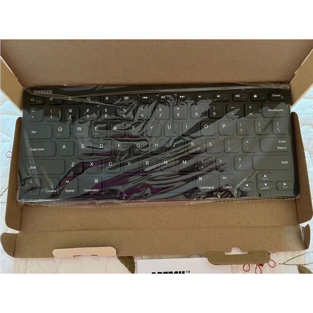 Black Wireless Keyboard Arteck